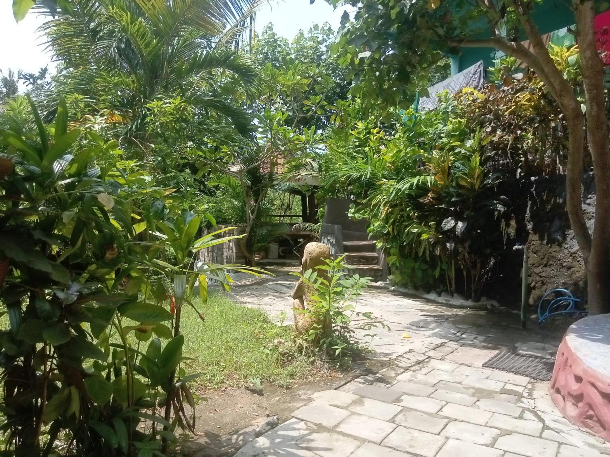 Breeze Hostel Kuta  Kültér fotó