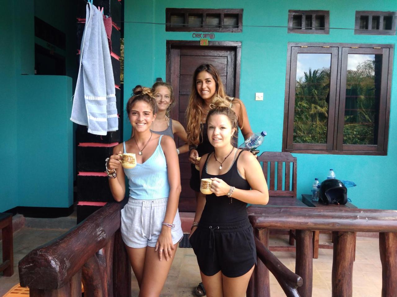 Breeze Hostel Kuta  Kültér fotó